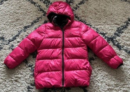 H&M: 1 doudoune hiver rose foncé taille 146 *NEUF*