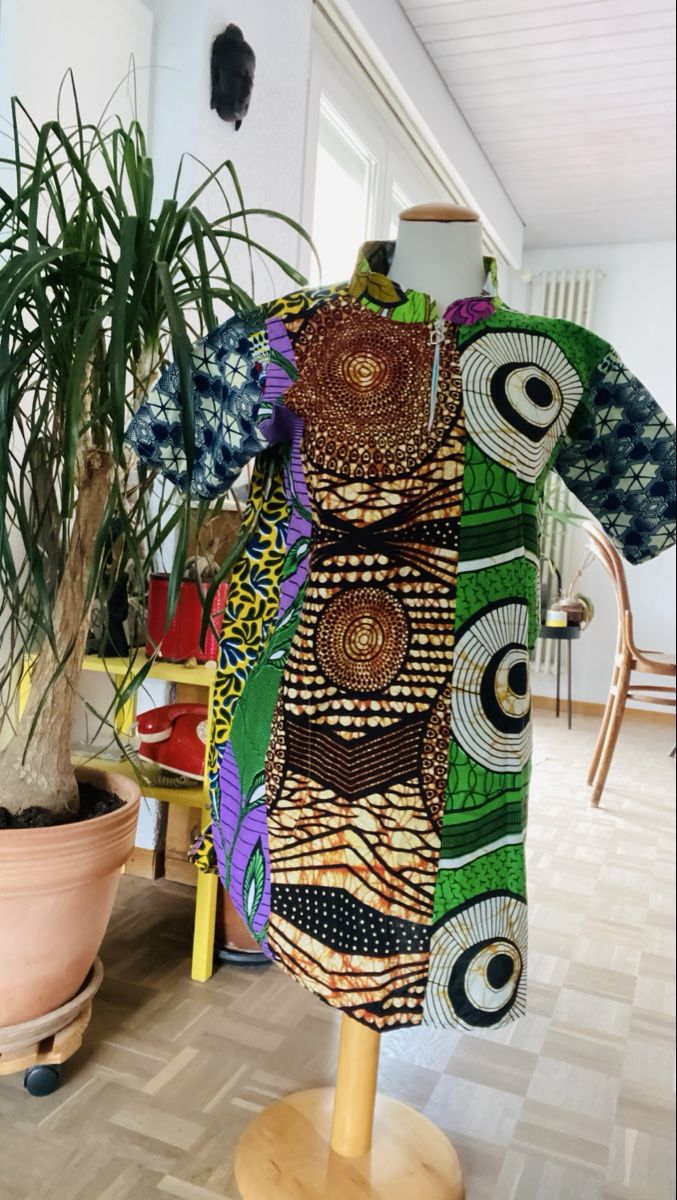 Tuniche: Tunique en Wax africain Taille 38 – Nuovo e nell'imballaggio originale da Moutier venduto da Happyvidedressing