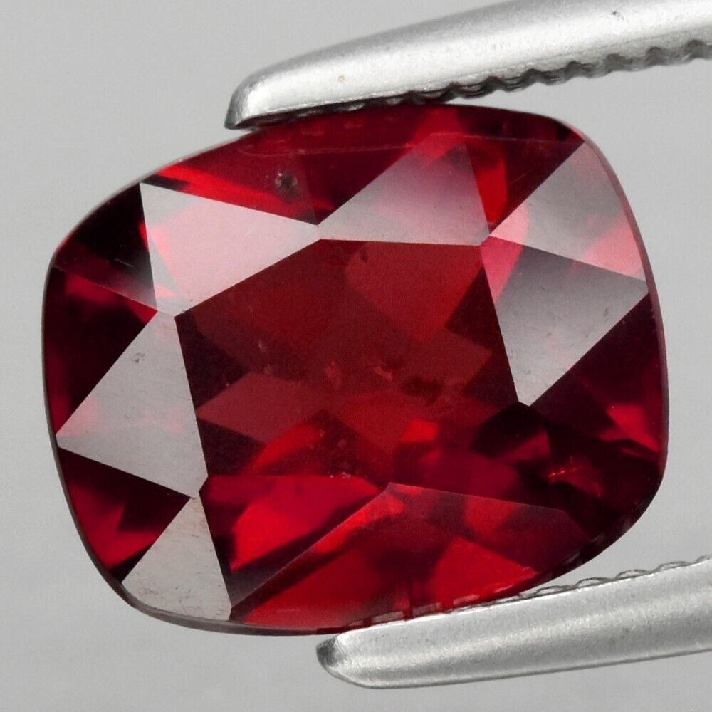 Pietre preziose: Garnet - 1.59cts -Tanzania – Usato da Inden venduto da Eduardo883