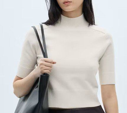 Mango Maglioni & Felpe: Kurzärmliger Pullover mit halbhohem Kragen GR. M – Nuovo e nell'imballaggio originale da Rheinsulz venduto da Gilea