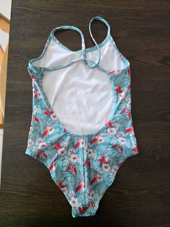 Costumi da bagno & Bikini: Costumi bambina 9 - 10 anni – Usato da Vacallo venduto da vis_d27n 1