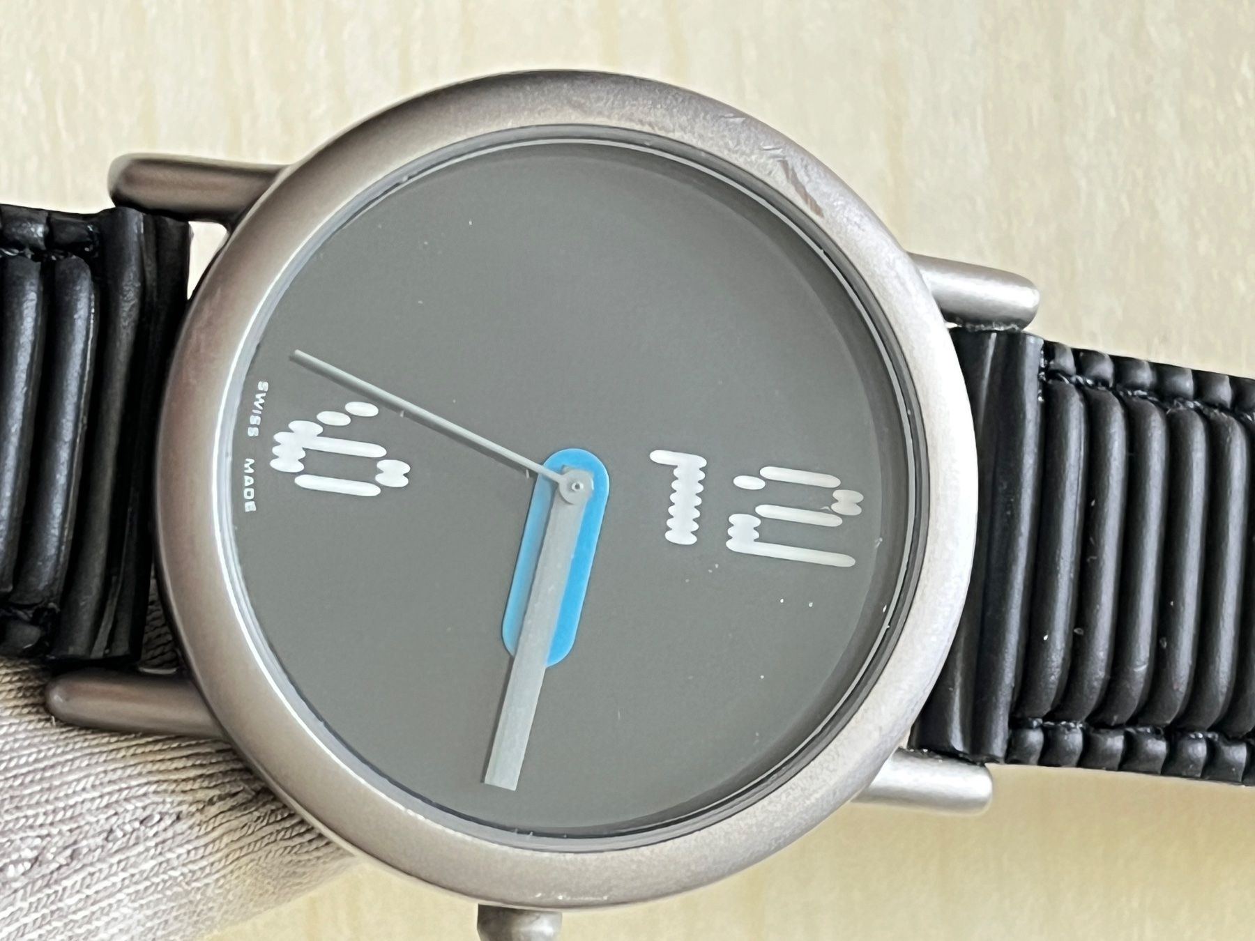 Uhren: Kultige Uhr, Schweizer Design – Gebraucht aus Grenchen von chththl 4