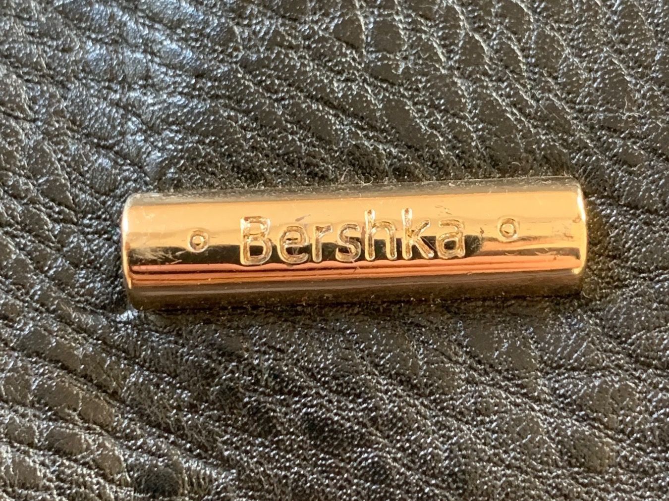 Borse da donna: Handtasche Umhängetasche Bershka – Usato da Steffisburg venduto da smocky17 3