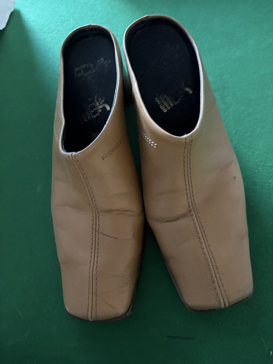Scarpe da donna: Pantolette Gr. 38  – Usato da Lausen venduto da Re4649