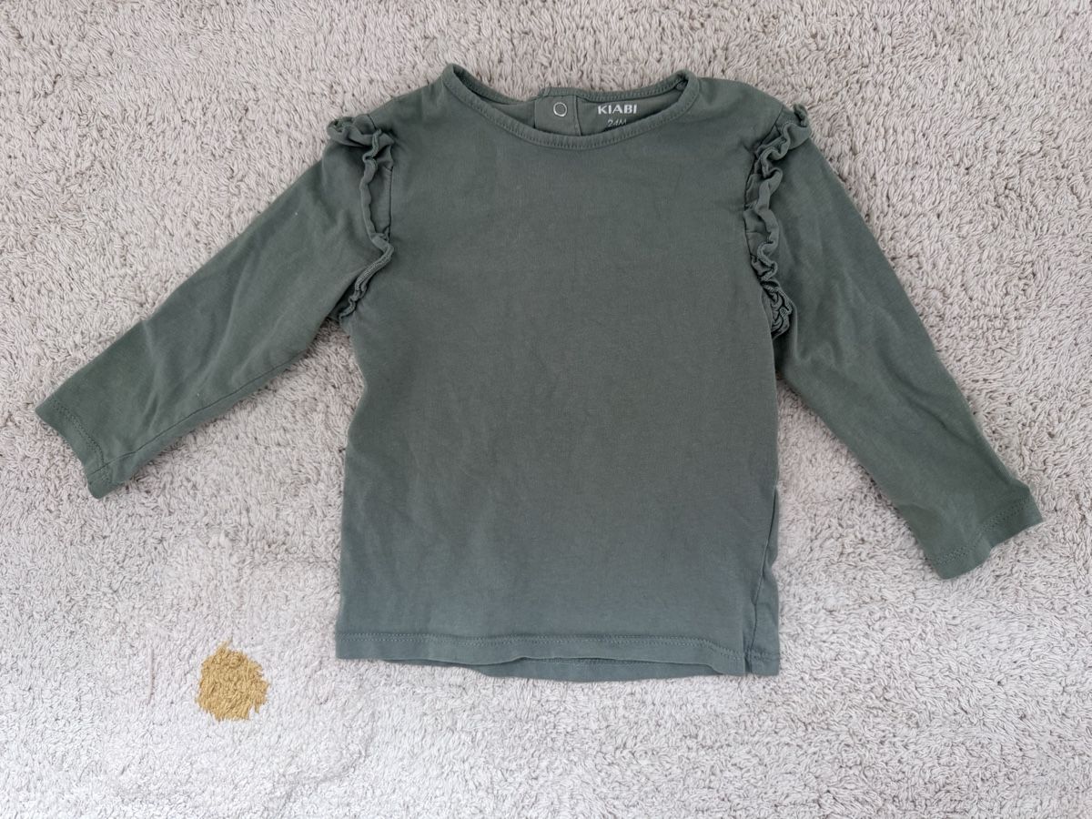 Maglioni & Felpe: Mädchen Langarmshirt Grösse 86 – Usato da Oltingen venduto da Funnyface