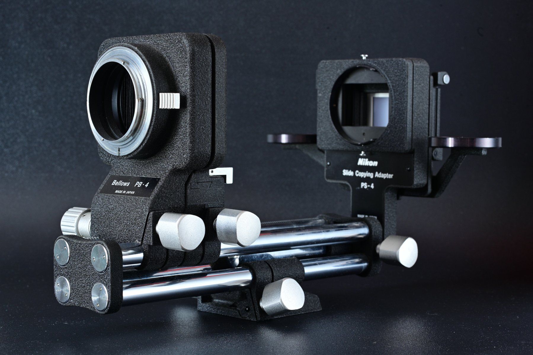 Nikon Objectifs: Nikon "tilt-shift" bellows PB-4 (Versand möglich) – D'occasion à Fleurier par im_ghl 2