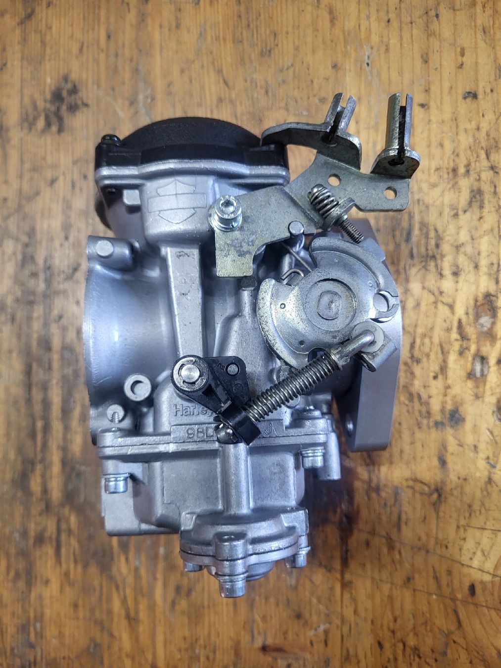 Harley-Davidson Alle Motorradersatzteile: Origonal Harley Davidson CV Vergaser mit Flansch – Gebraucht aus Ettiswil von Metz2 2