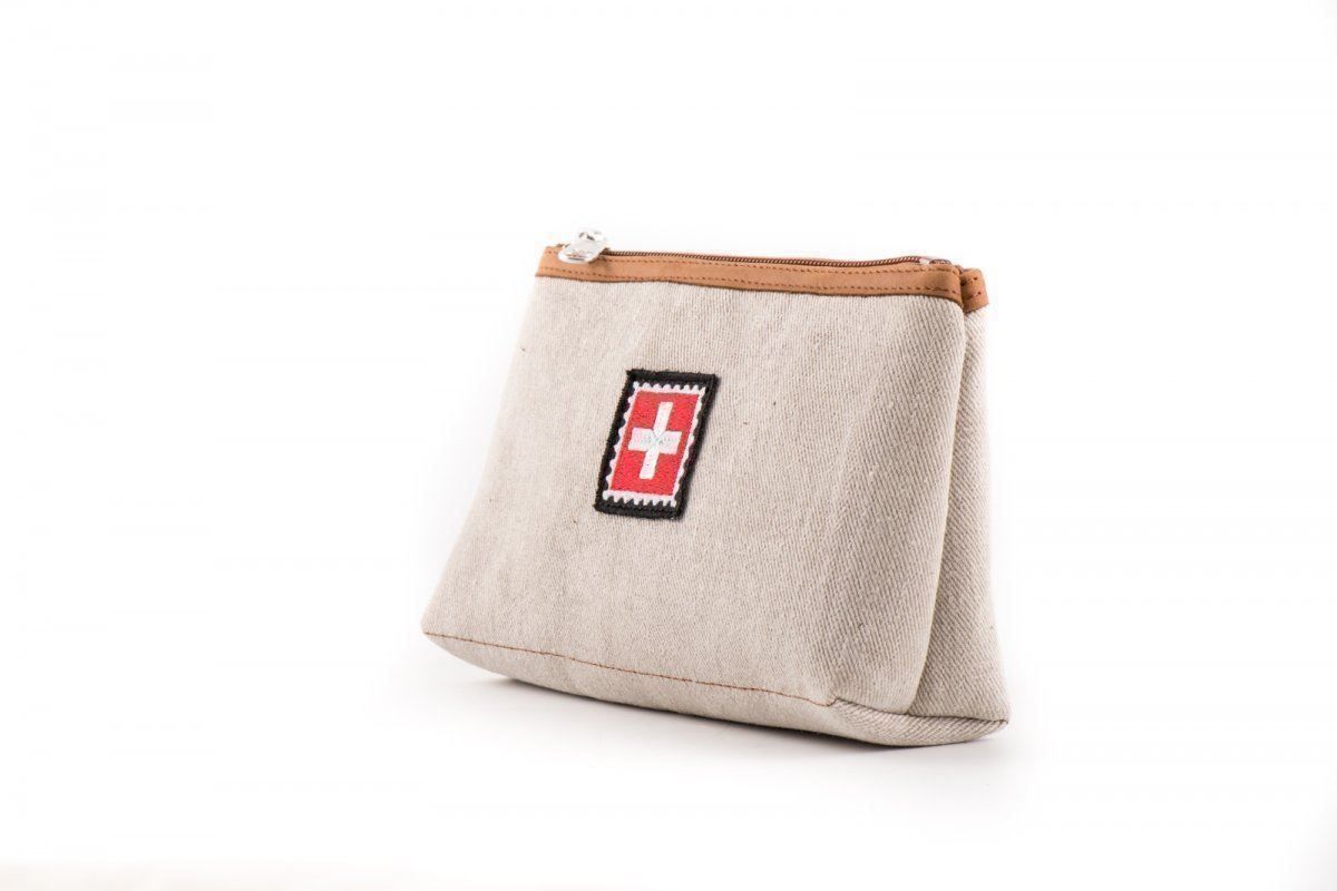 Altro in Cosmetici & Cura: Kosmetikbeutel, Etui, Necessaire – Nuovo e nell'imballaggio originale da Oberägeri venduto da Calimero048