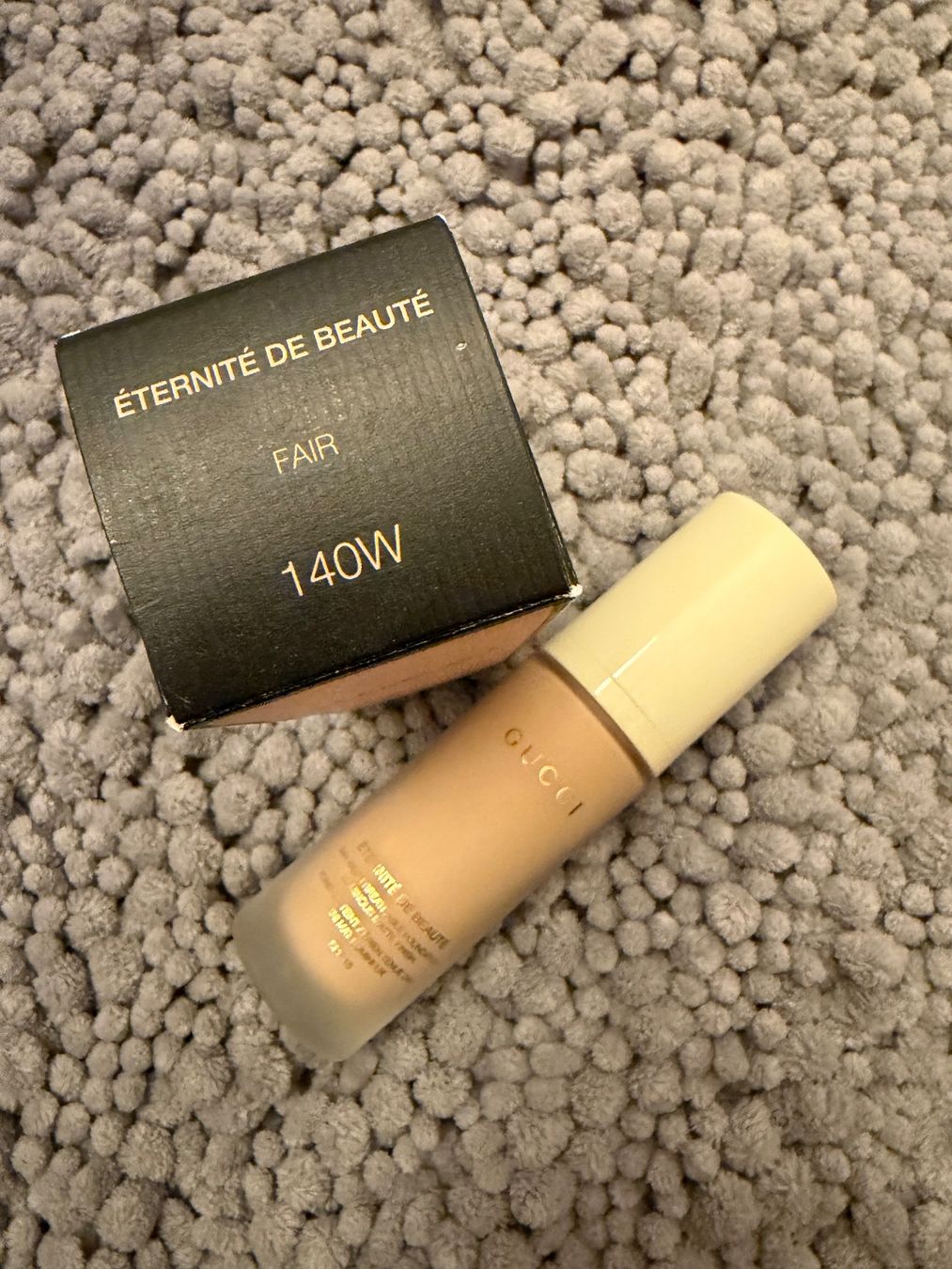 Gucci Make-up: Gucci Éternité de Beauté Foundation SPF15 140W – Gebraucht aus Schwerzenbach von cygnuss 2