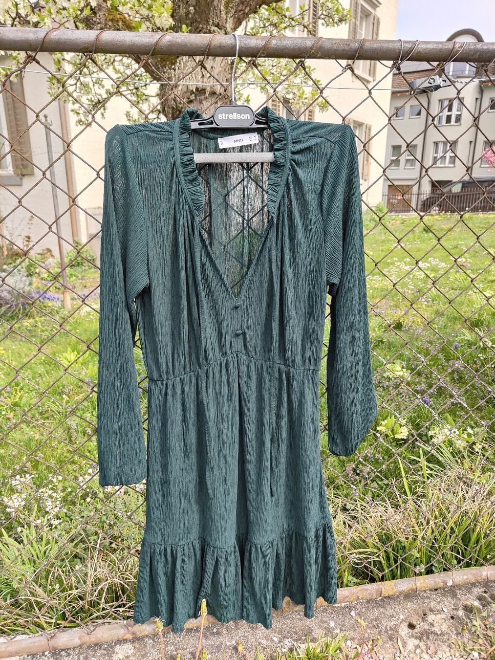 Mango Vestiti: cooles Kleid von Mango – Nuovo (secondo la descrizione) da Nussbaumen TG venduto da Purzel63