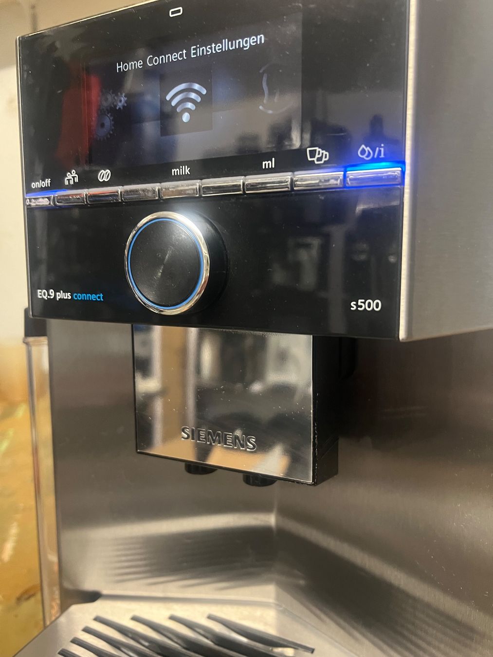 Macchine per caffè & Macchine per espresso: Siemens Q9 plus Connect  S500 – Usato da Adliswil venduto da Claris02 9