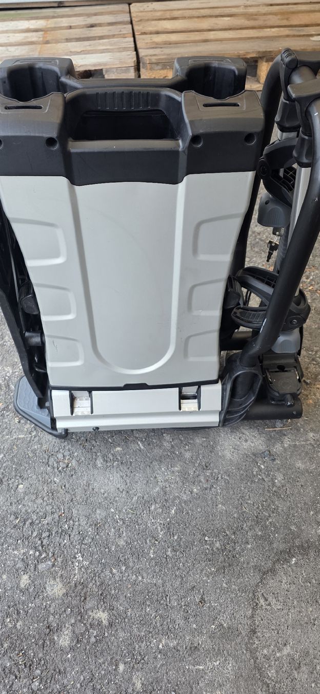 Thule Portapacchi: Thule EasyFold XT 933 Fahrradträger – Usato da Buchs SG venduto da MATGEOMAR 3