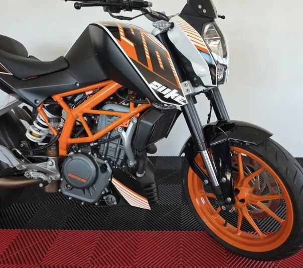 KTM Route: KTM 390 Duke – D'occasion à Aarburg par has_s5yb 1