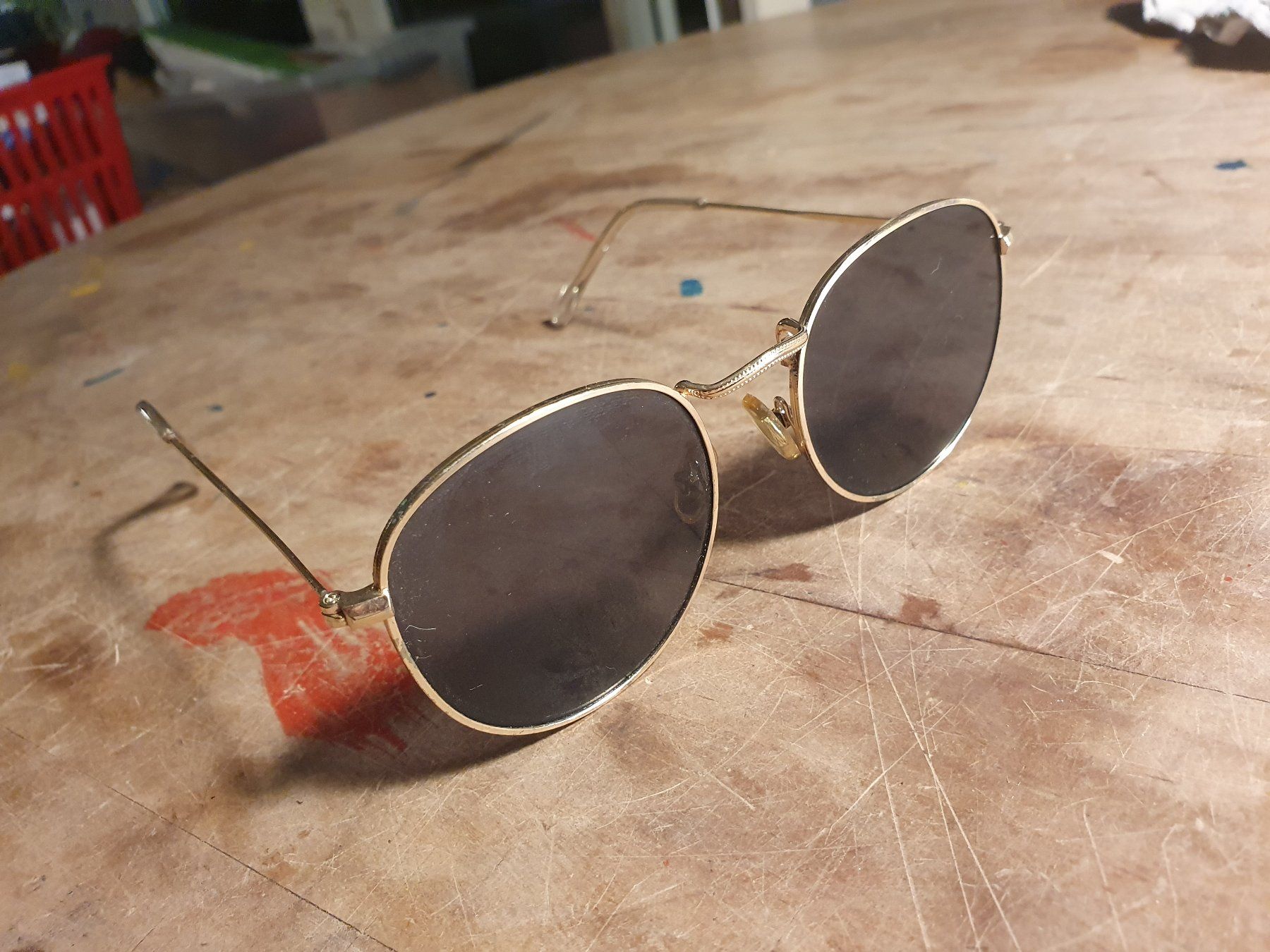 H&M Occhiali & Lenti: Sonnenbrille mit Goldrahmen – Usato da Zürich venduto da loosebone