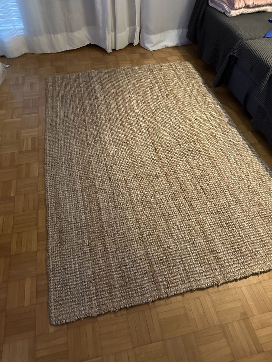 Tapis: Gewebter beiger Teppich – D'occasion à Reinach BL par lar_nd89 1