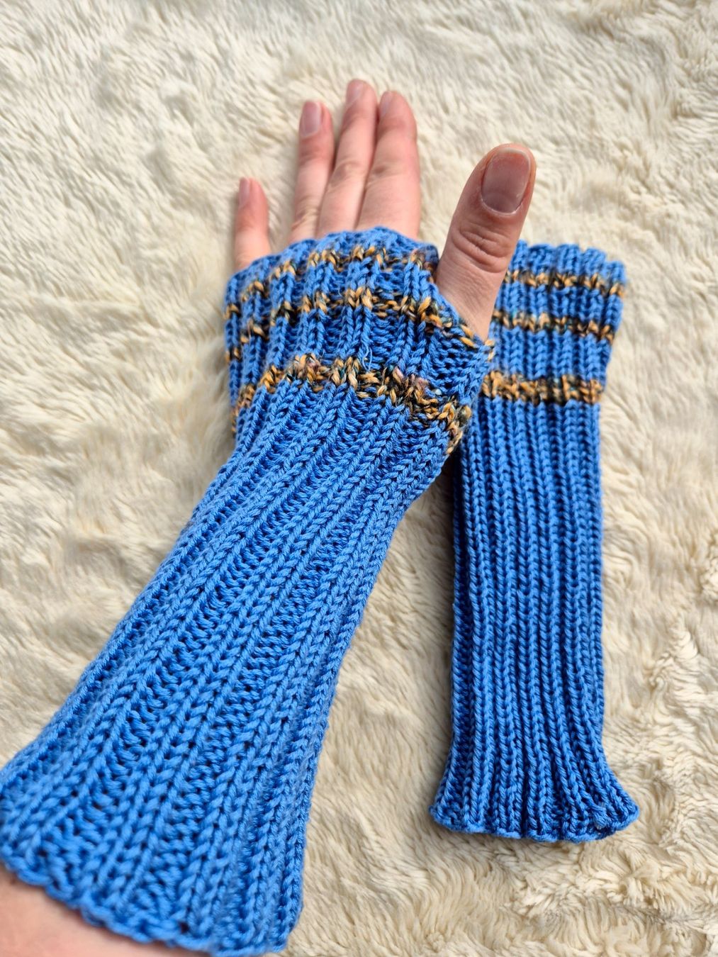 Guanti & manicotti: PULSWÄRMER STRICKWARE HANDSCHUHE FINGERLOS HANDMADE TOP – Nuovo (secondo la descrizione) da Elsau venduto da the-colorful-side 5
