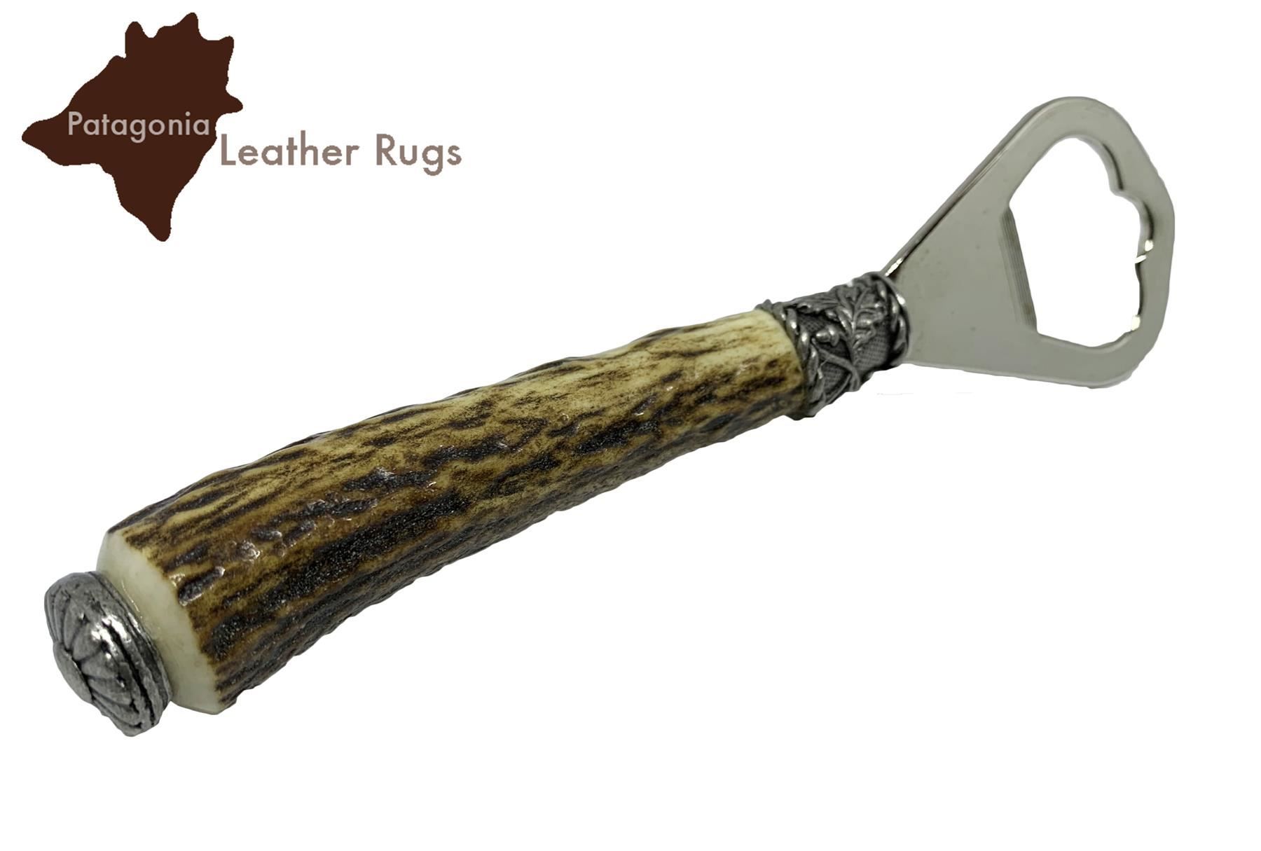 Apribottiglie & Tappi per chiusura: Flaschenöffner mit echtem Rehhorn – Nuovo e nell'imballaggio originale da Arbedo venduto da patagonialeatherrugs
