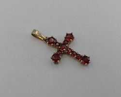 Antikes Granat-Kreuz 333 Gelbgold Anhänger