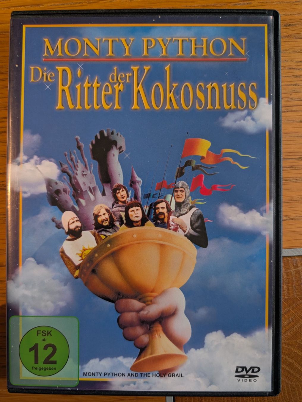 Tutti i DVDs: Monty Python - Die Ritter der Kokosnuss DVD, Top Zustand! – Usato da Zürich venduto da Haha11
