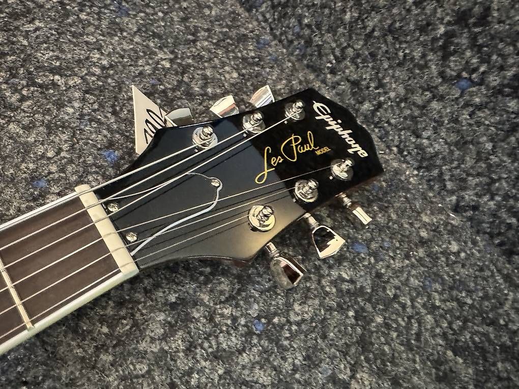 Strumenti musicali: Epiphone Les Paul Modern Graphite Black – Nuovo e nell'imballaggio originale da Morges venduto da GvnMusic 1