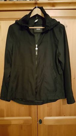 Midseason leichte schwarze Jacke Gr. 36