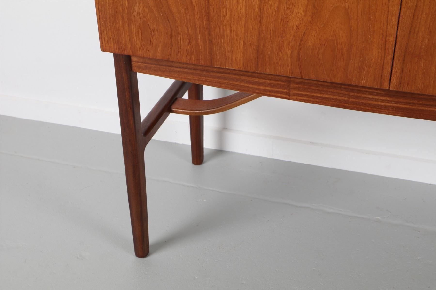 Cassettiere: IB Kofod-Larsen Teak Highboard – Usato da Basel venduto da MidMod20C 7