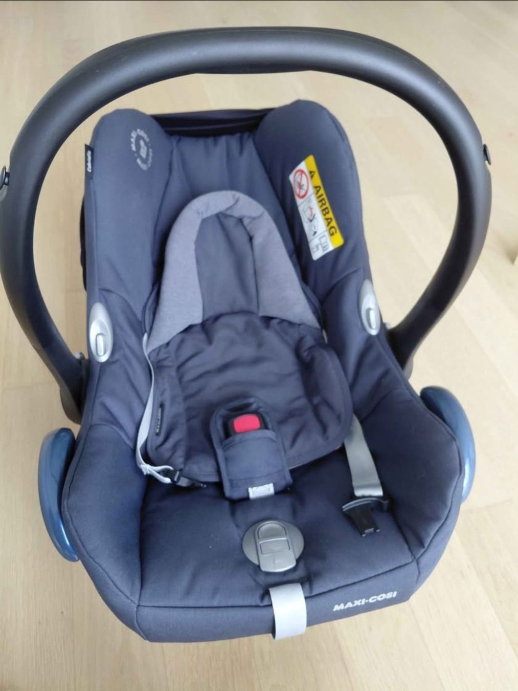 Maxi-Cosi Sièges auto: Maxi Cosi Cabriofix – D'occasion à Winterthur par linngu 2