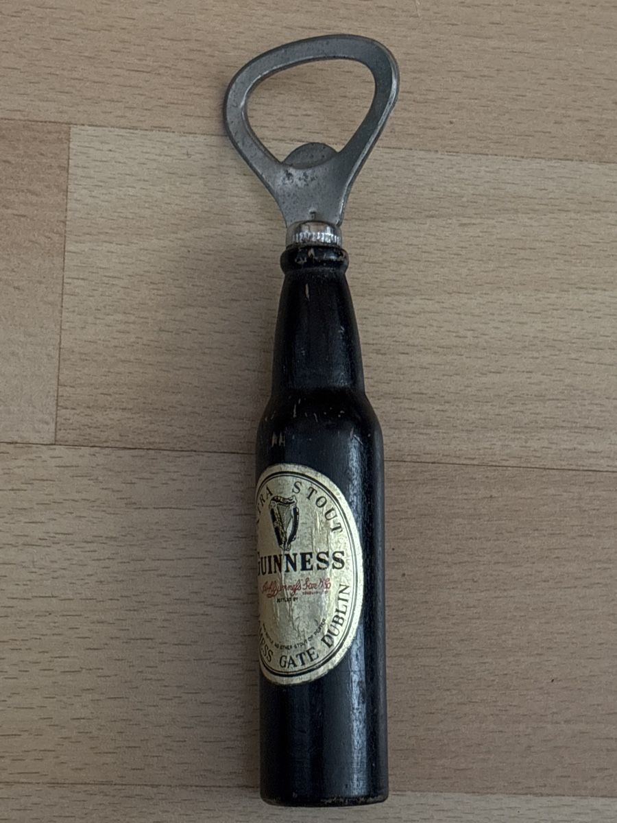 Altro materiale per ufficio: Guinness Flaschenöffner – Usato da Egg b. Zürich venduto da Luckybilly