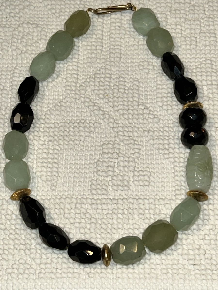 Catenine: Edele Jade/Onyx Kette – Usato da Düdingen venduto da Reconflo