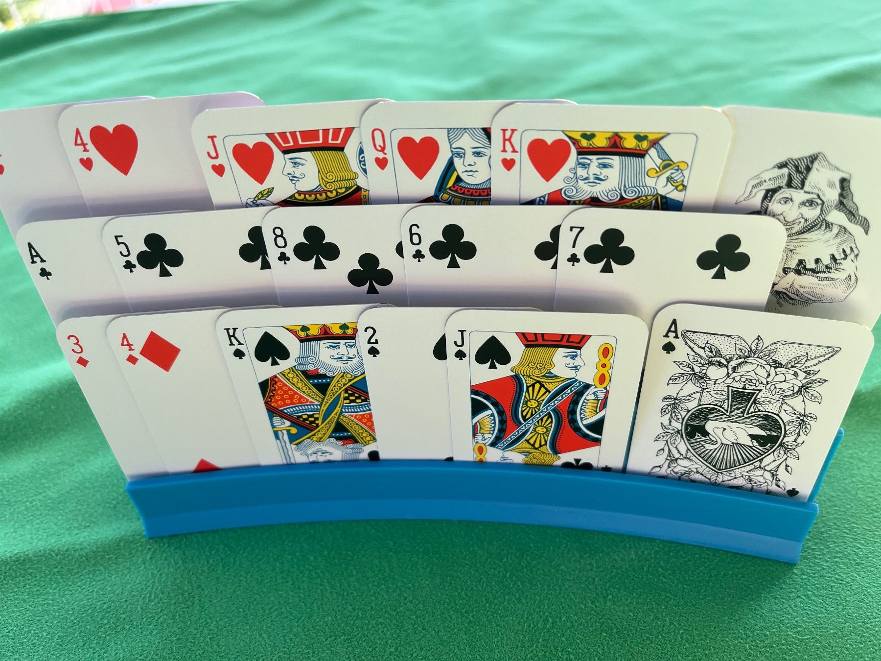 Giochi: Spielkartenhalter, 3-stufig, Kunststoff, Einzelement – Nuovo e nell'imballaggio originale da Neuenkirch venduto da zwimpferspiel 3