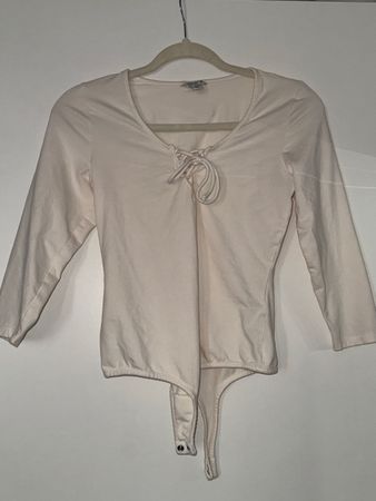 Body GUESS weiss Grösse M guter Zustand