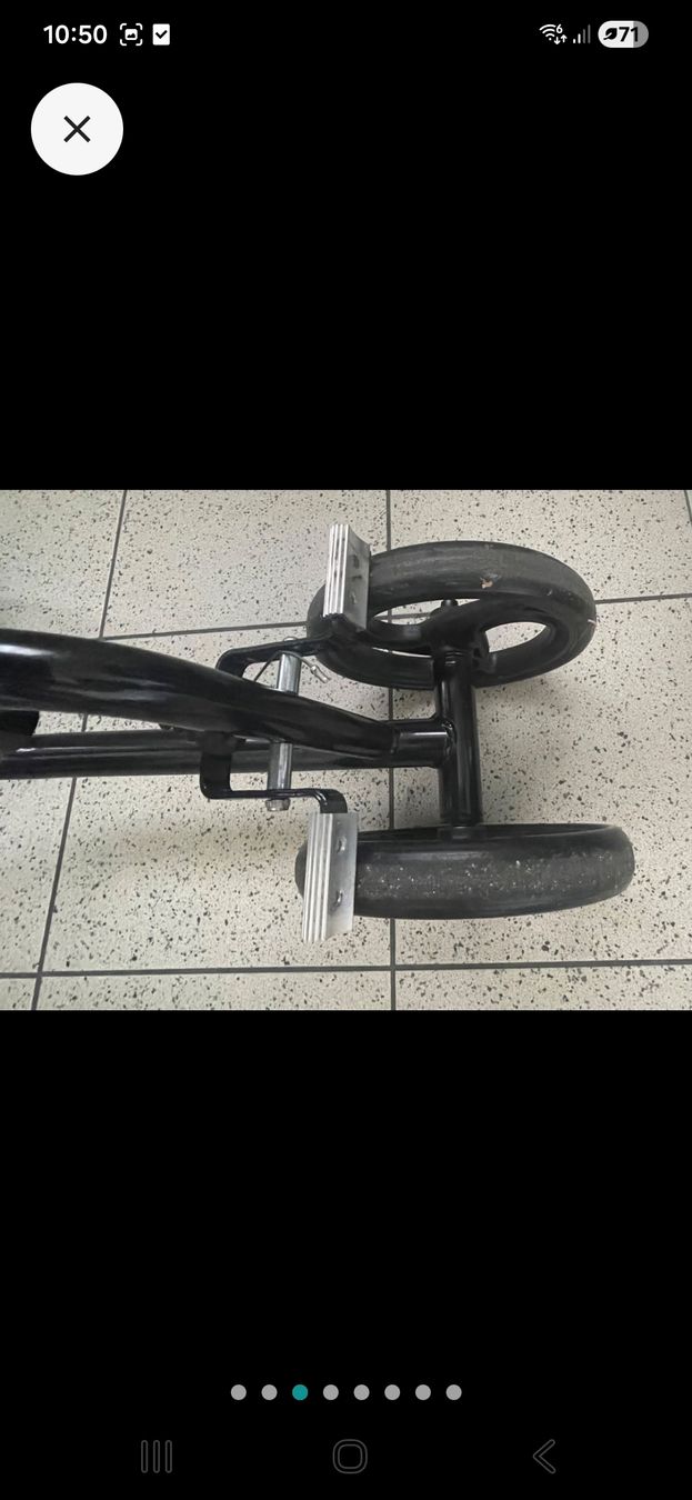 Ausili per la deambulazione: Walker / Fussrollator – Usato da Ostermundigen venduto da Missmiz 4