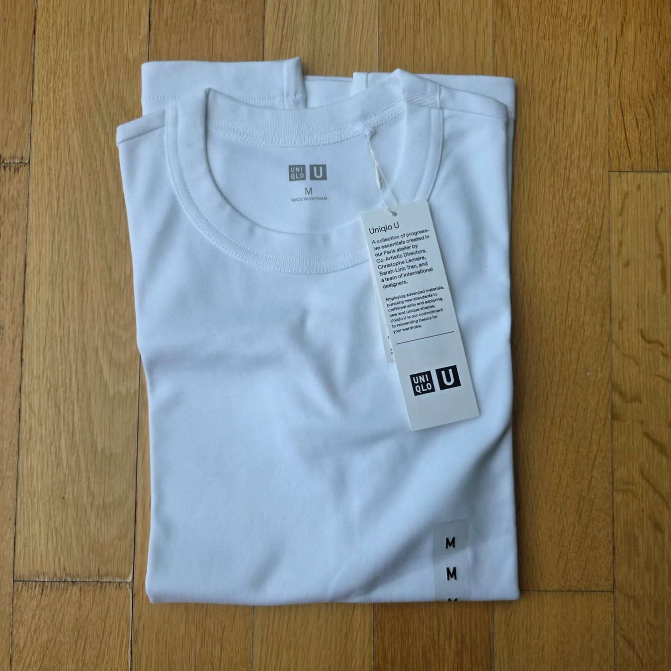 Uniqlo T-Shirts: UNIQLO Crew Neck T-Shirt – Neu (gemäss Beschreibung) aus Zürich von cha_gg8d