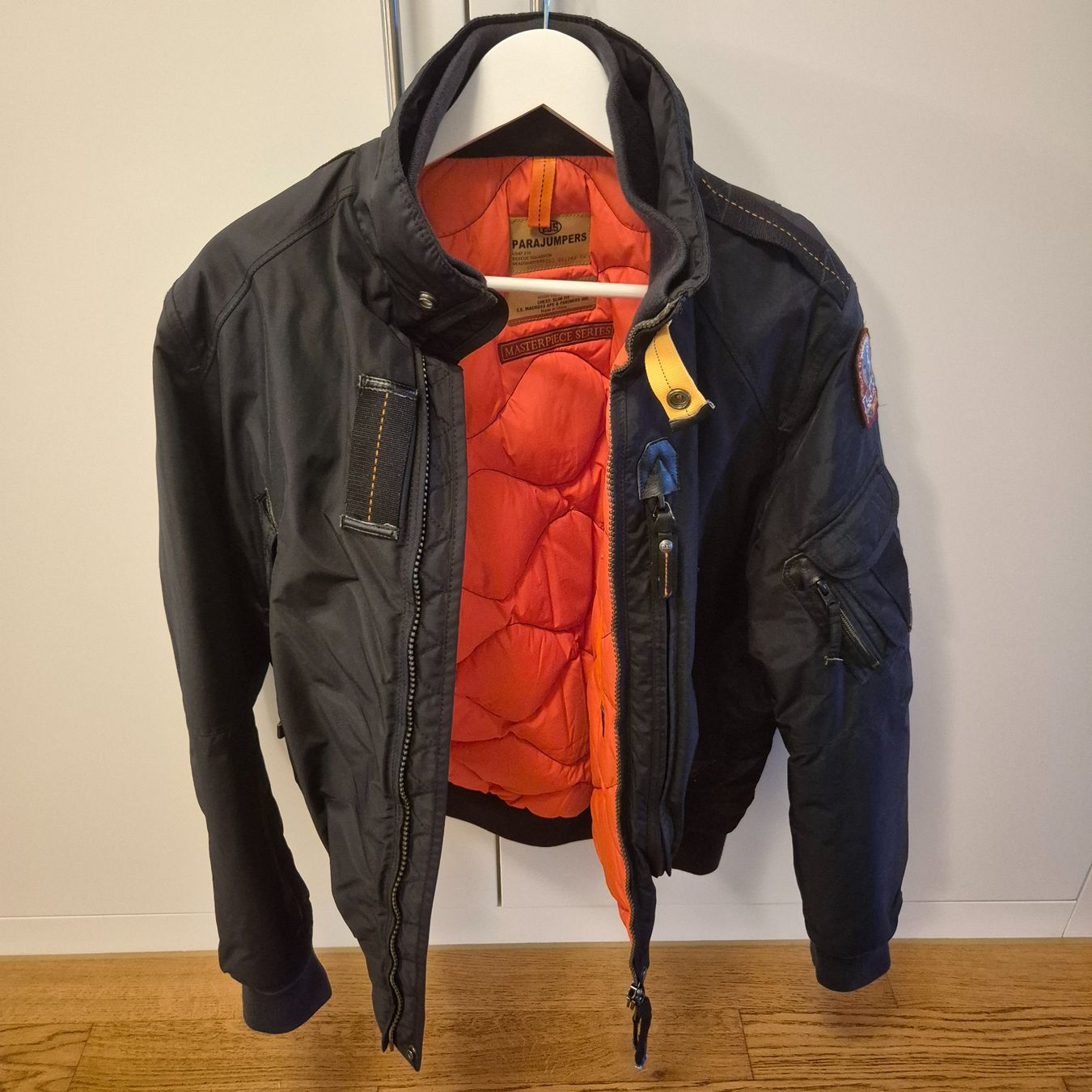 Parajumpers Vestes: Parajumpers Winter Bomberjacke Grösse Large – D'occasion à Worb par StreetChilla