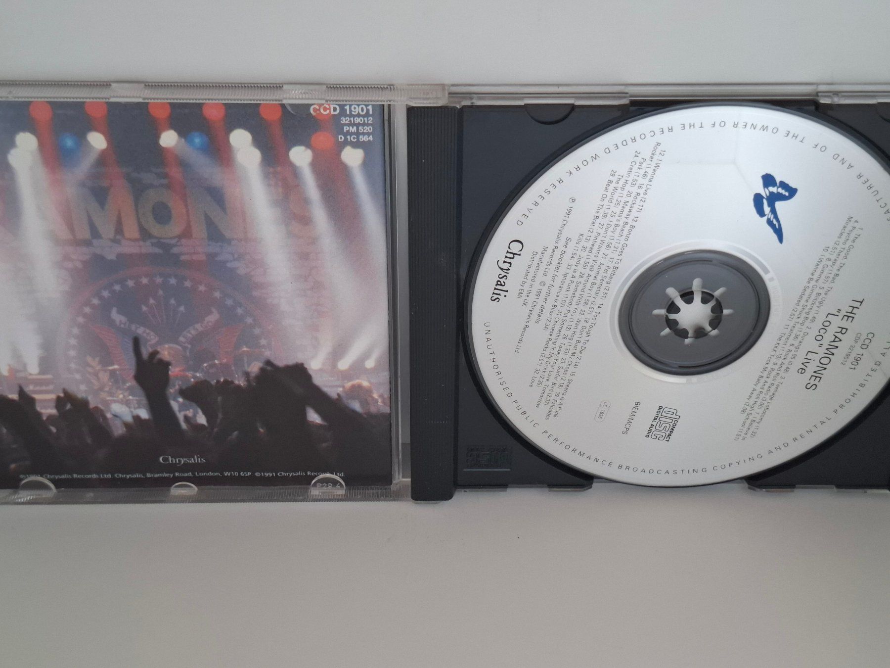 CD: CD Ramones, Loco Live – Usato da Derendingen venduto da Masterhall 1