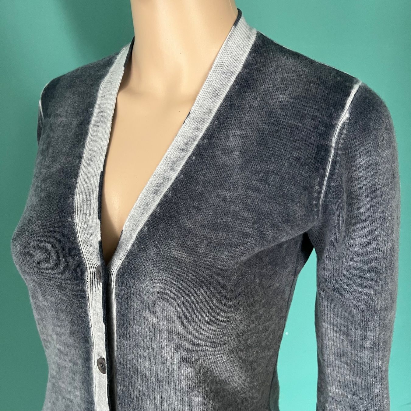 Giacche: FFC Cardigan aus Kaschmir & Wolle – Usato da Zürich venduto da ClosetQueen 2