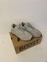 Adidas Yeezy Boost 700 Sneaker Size 43 1/3