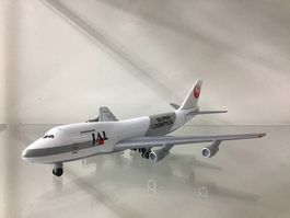 JAL Boeing 747-400 Frachter Modellflugzeug, 1:500