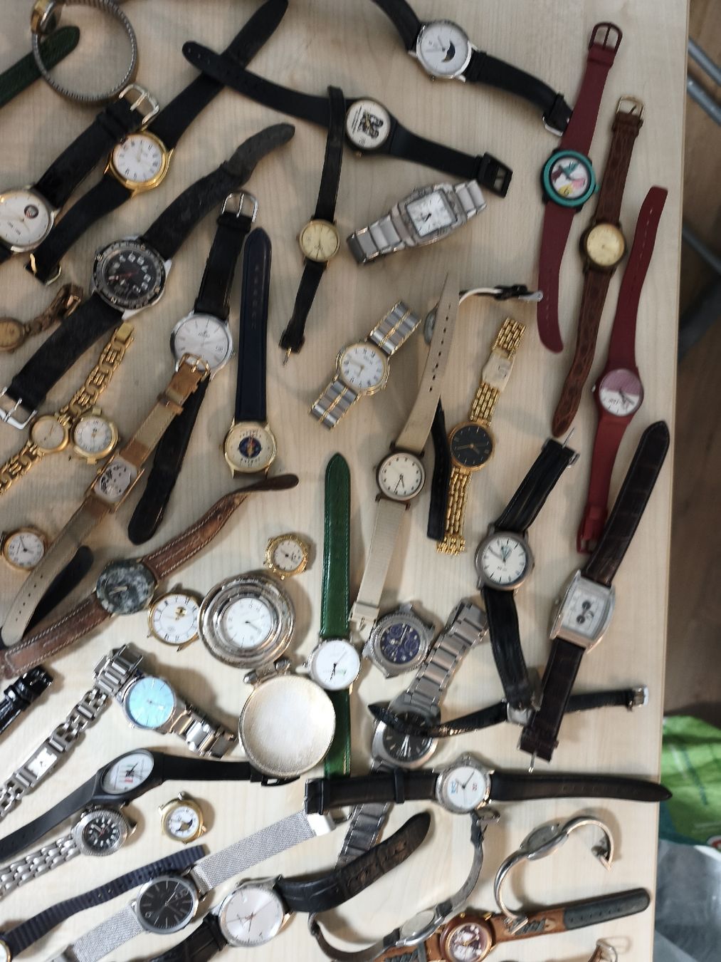 Orologi: Armbanduhr lot – Usato da Kreuzlingen venduto da dad_9x7b