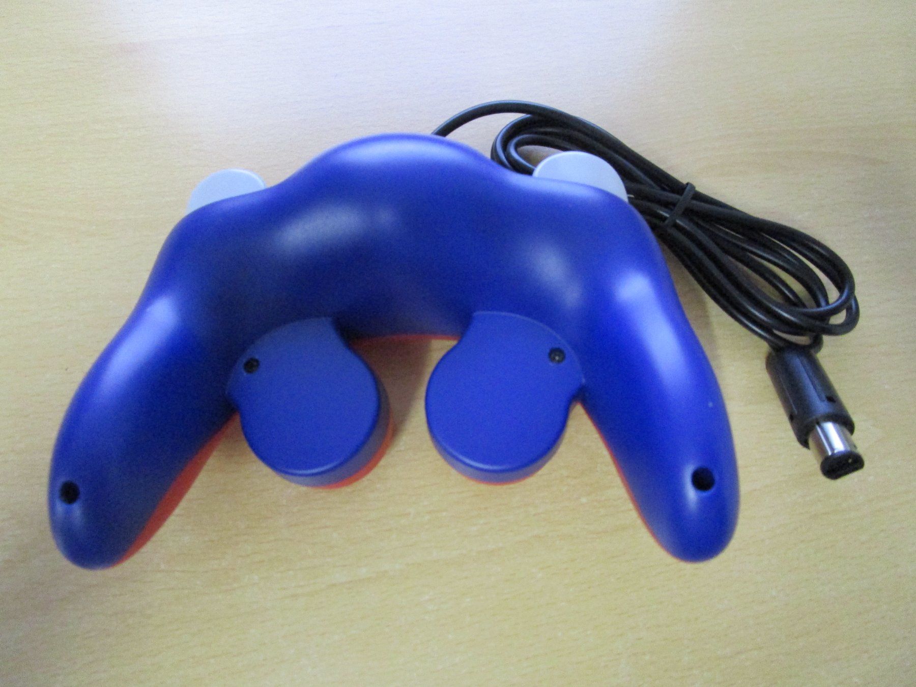 Controller: Game Cube Controller Joypad Mario red blue blau/rot-Neuware – Nuovo (secondo la descrizione) da Goldau venduto da agestuffer 2