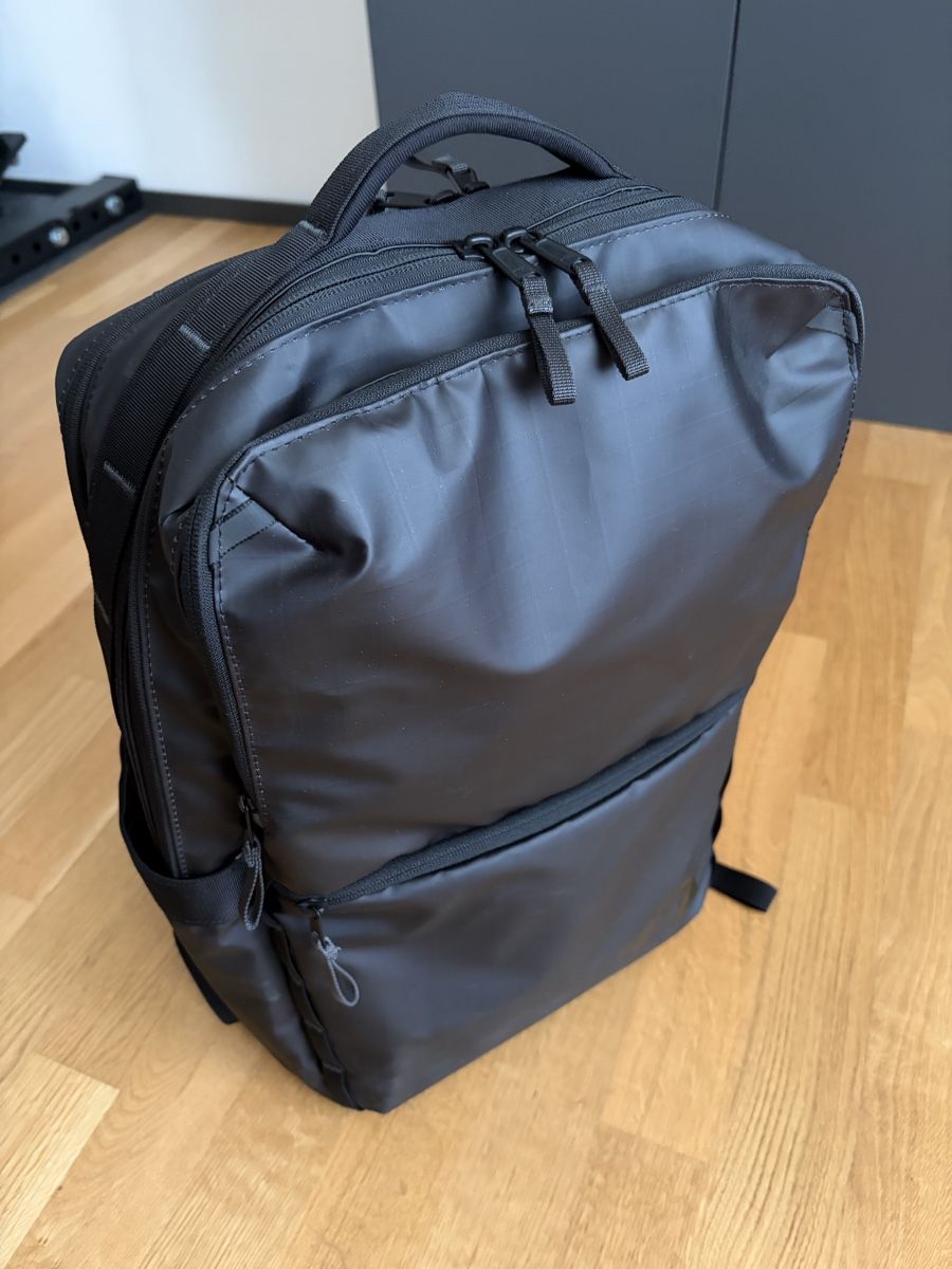 North Face Rucksäcke: North Face Base Camp Voyager Daypack – Gebraucht aus Gelterkinden von RYB01