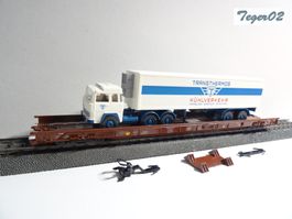 Märklin H0 4710 Hupac-Wagen mit LKW.