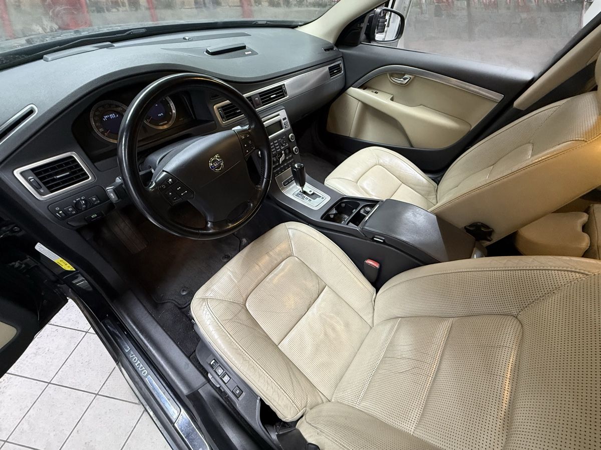 Volvo Accessori per altri veicoli: Volvo S80 V8 4.4l – Usato da Bernhardzell venduto da HeicoVolvo 4