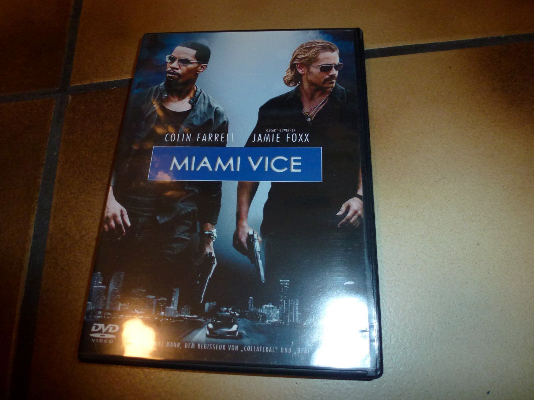 Tutti i DVDs: Miami Vice (DVD) – Usato da Olten venduto da Disc-Verkauf