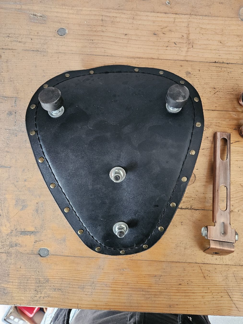 Sonstiges Fahrzeugzubehör: Chopper Sitz – Neu und originalverpackt aus Wil SG von psd_x75j 3