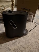 CoffeeB machine with Capsules - Like new! Enjoy warm drinks!