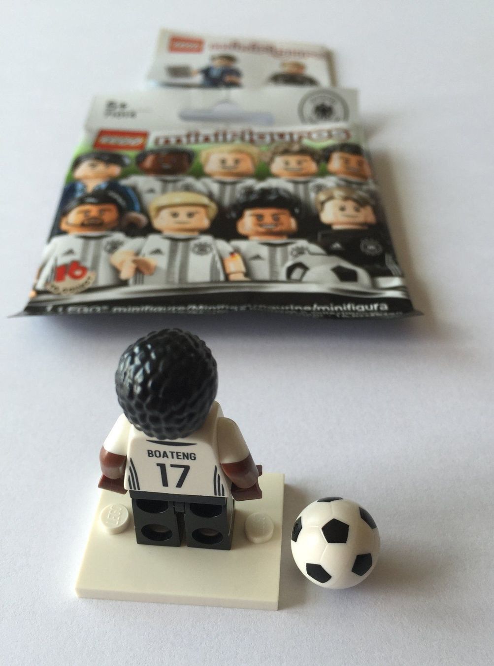 Lego Baukästen: Lego DFB 71014 - Jerome Boateng (No.17) – Neu (gemäss Beschreibung) aus Basel von zekzek 2