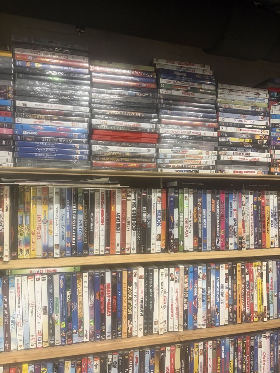 Tutti i DVDs: DVD Sammlung wird aufgelöst – Usato da Zürich venduto da Blume1103 2