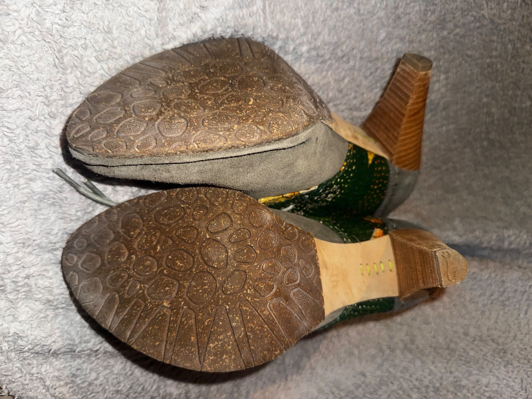Scarpe da donna: Bottines à talon Terra plana gr. 41 – Usato da Ovronnaz venduto da Etagne68 3