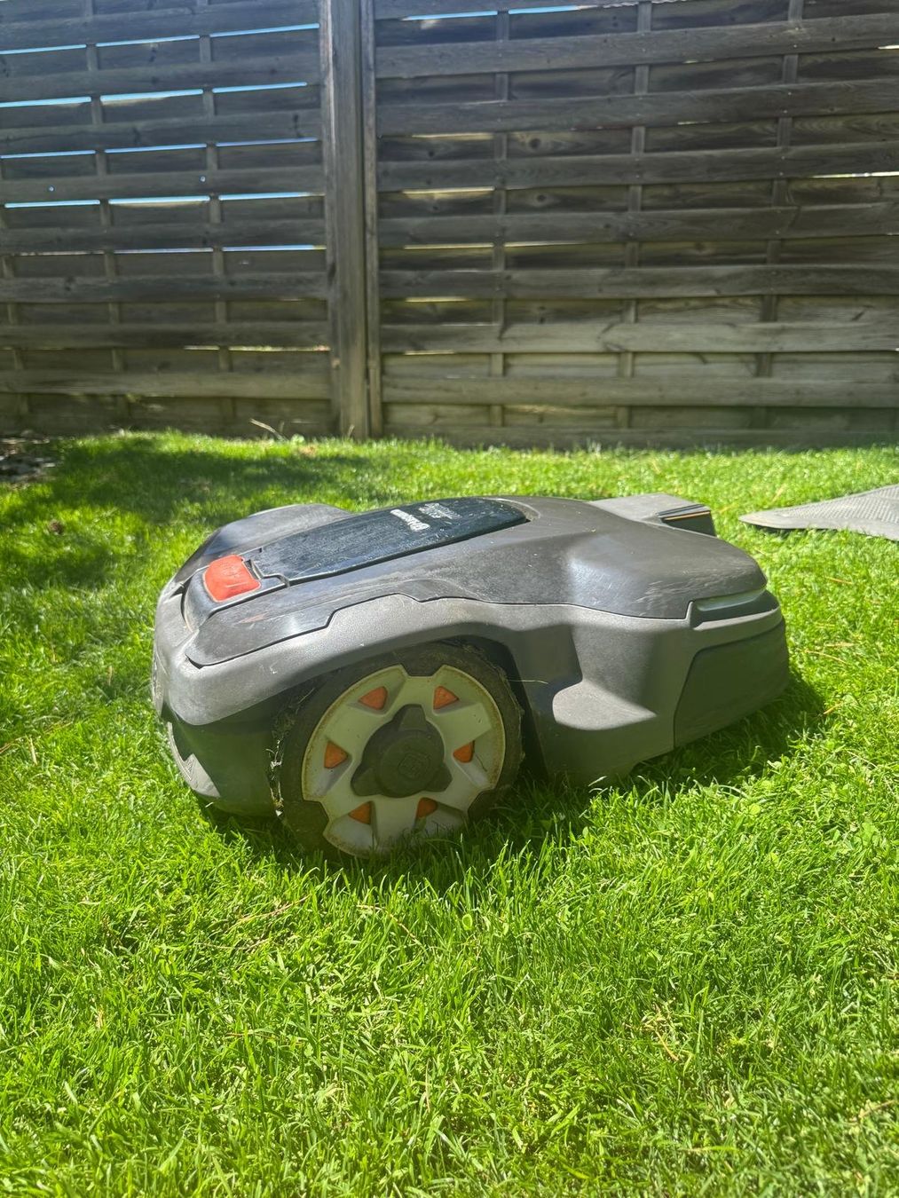 Husqvarna Tondeuses à gazon: Husqvarna Automower 415x – D'occasion à Nürensdorf par mar_hy9g 7